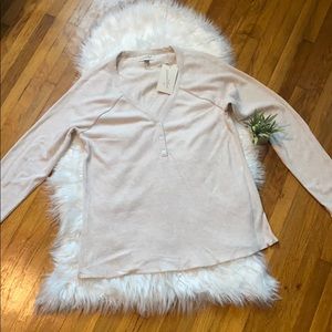 Women’s Universal Thread V-Neck Long Sleeve